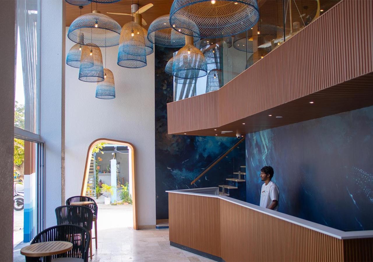 Stone Beach Club Dhiffushi Exterior photo