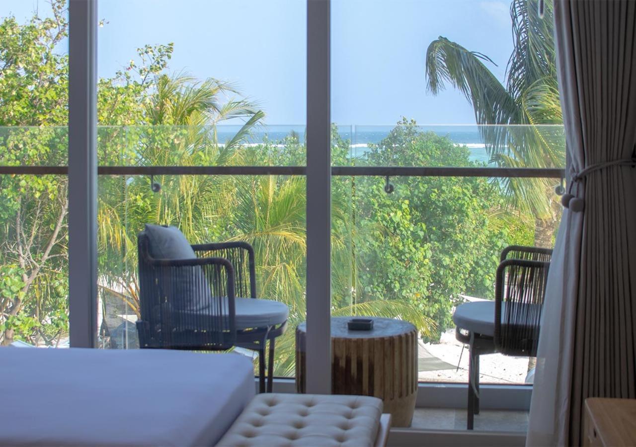 Stone Beach Club Dhiffushi Exterior photo